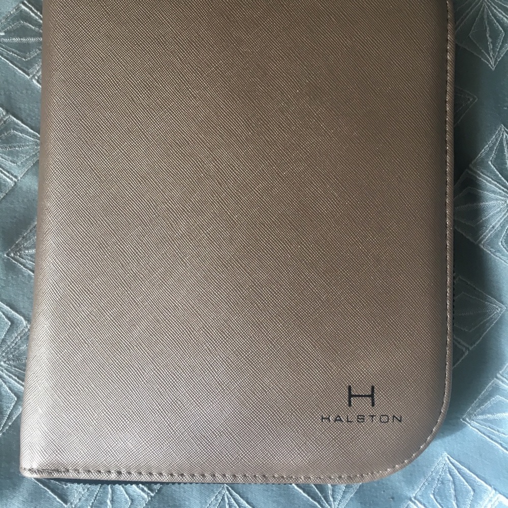 Halston jewelry case // brand new